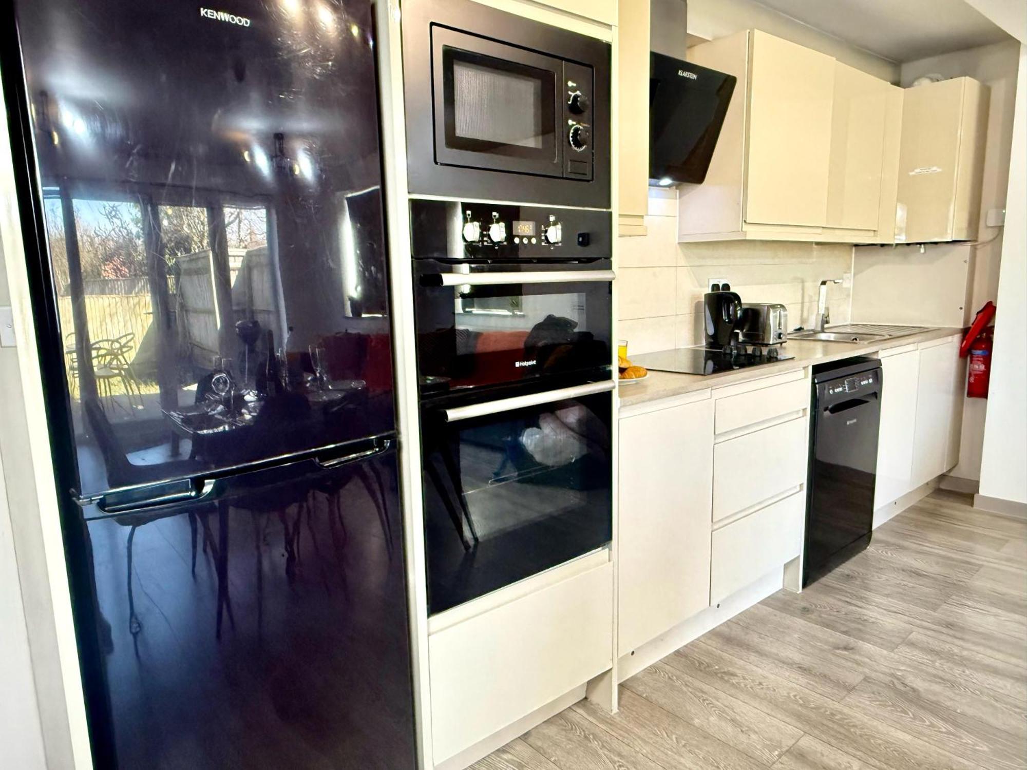 Horizon House, Stunning 2-Bedroom Flat 1, Parking, Netflix, Оксфорд Экстерьер фото